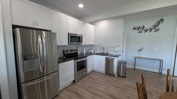 Bradley Creek Retreat - Waterfront - Wrightsville Beach, NC