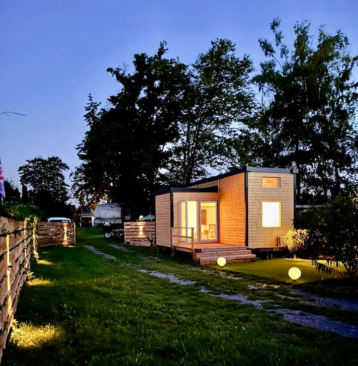 Altrip Germany Tinyhouse - Houses for Rent in Altrip, Rhineland-Palatinate, Germany ...