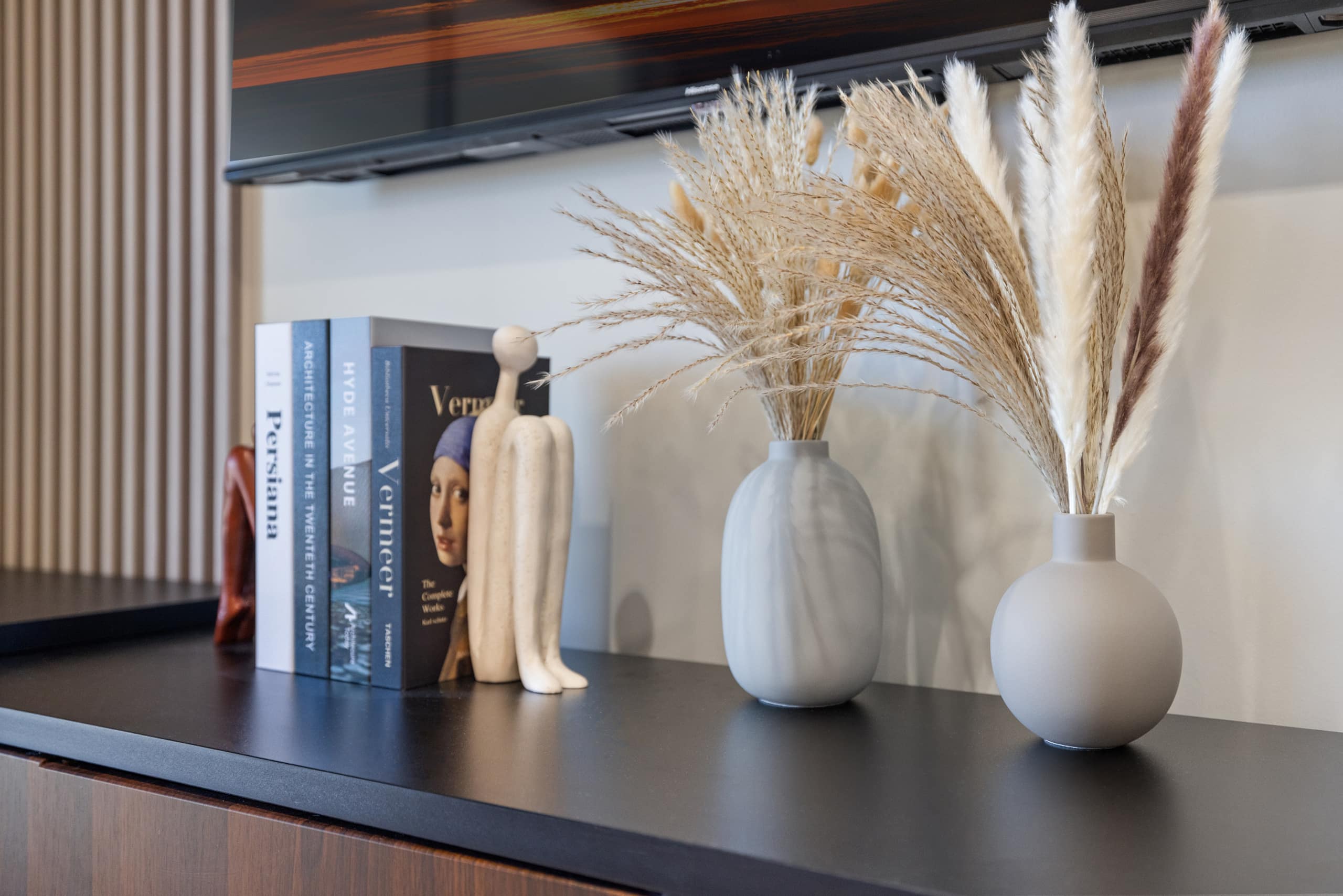 Waikiki Chic • Modern Cozy Studio - Image 51