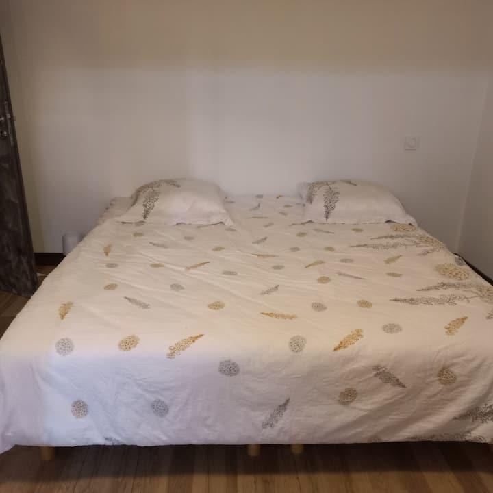 Dhomë gjumi 1
