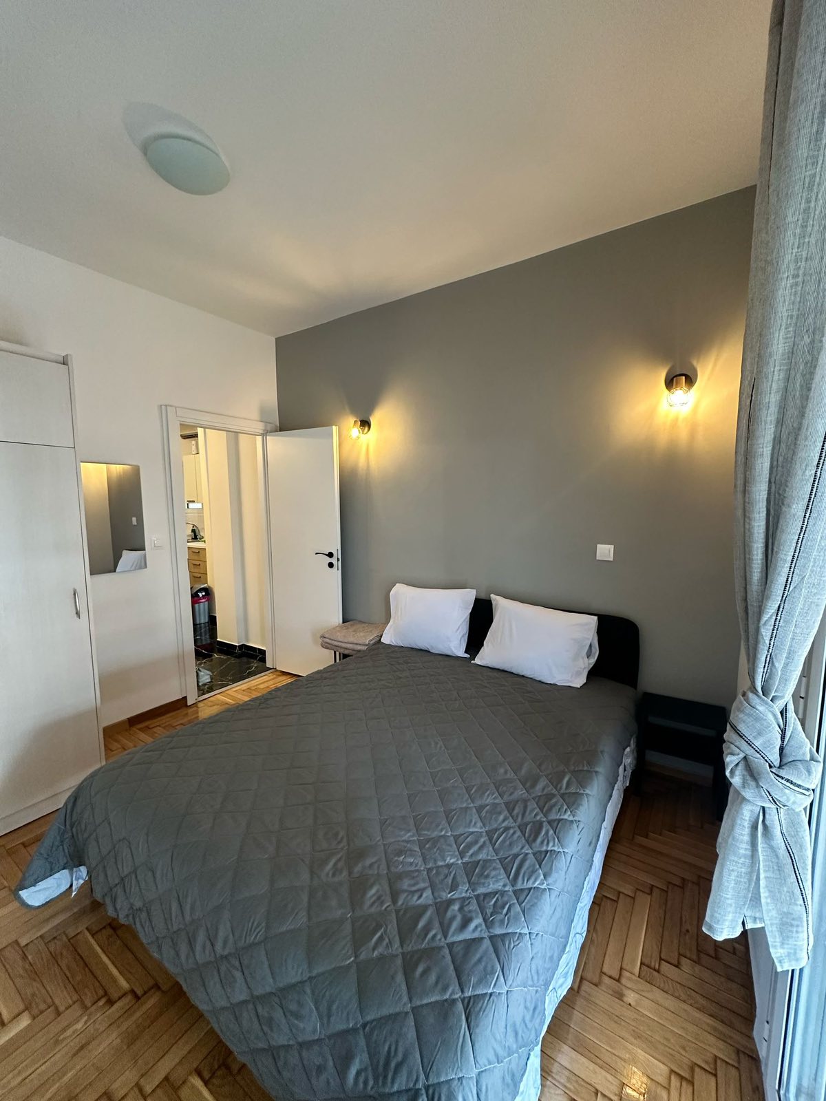 غرفة النوم 1