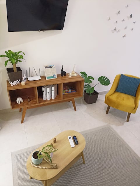 Popular Airbnb listing: Caribbean Breeze, Relaxation & Comfort in Zona Industrial