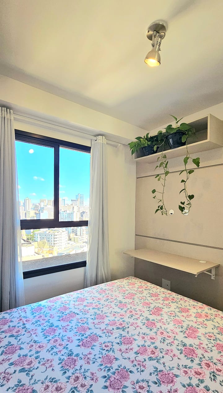 Уютна стая в Куритиба, с очарователна гледка и привилегировано местоположение близо до Largo da Ordem.