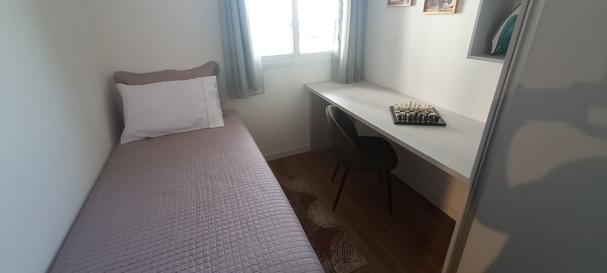 საძინებელი 1