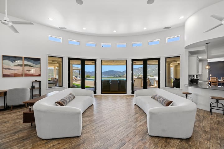 მისაღები ოთახი