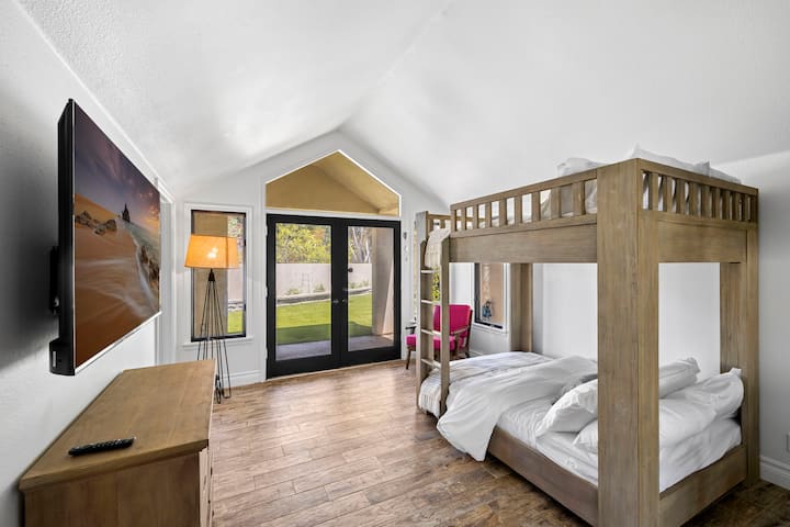 საძინებელი 3