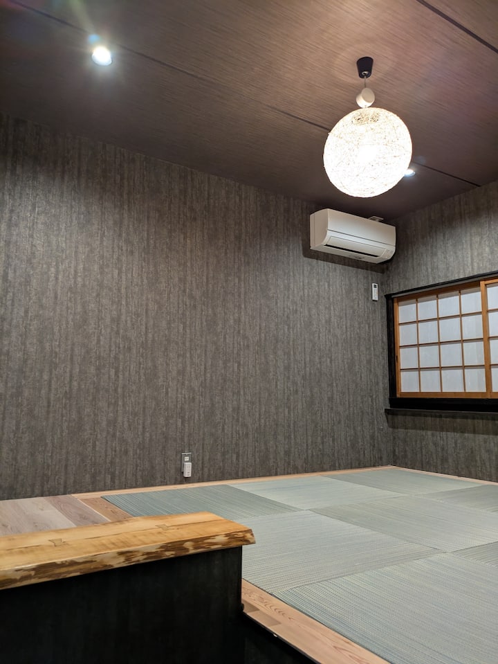 room1
最大3名
※2名で広々ご利用いただけます。