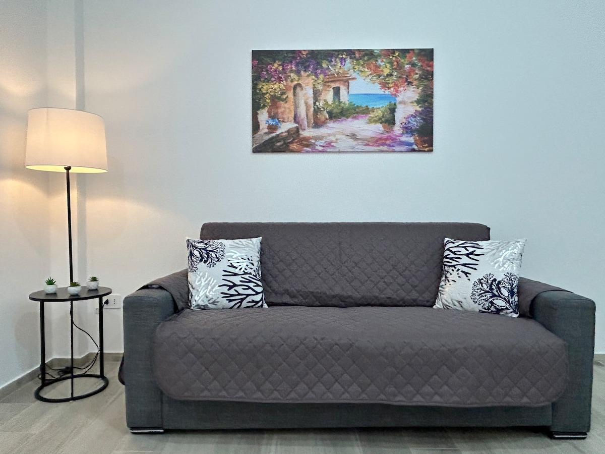 Top performing Airbnb: Leandra house near the sandy beach parking & wifi in Avola