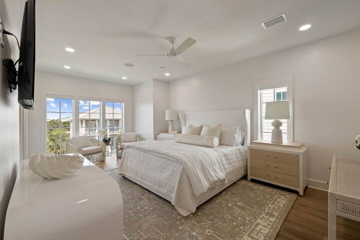 Sleeps 20! LakeFront! LSV, Pool,Walk 2 Beach, Pets