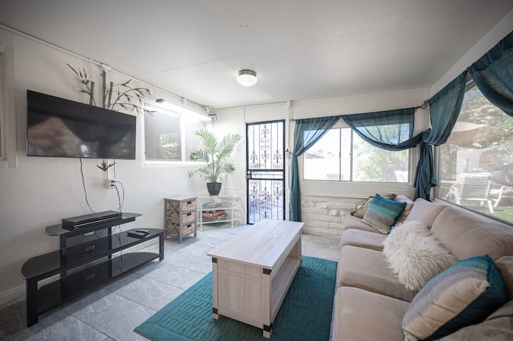 2br W/ Backyard, Hammock, Bbq & Laundry - Las Vegas