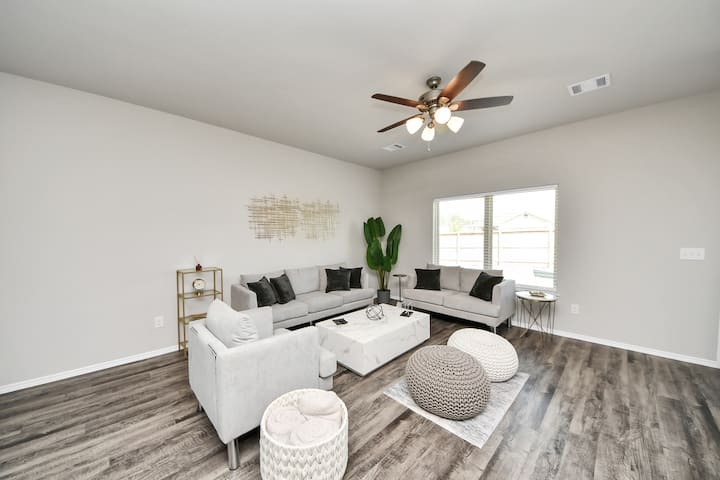 New 4br Home Magnolia/woodlands - Tomball, TX