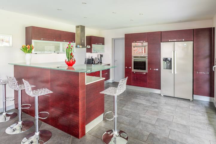 Villa d’architecte piscine tennis et golf gallery image 4