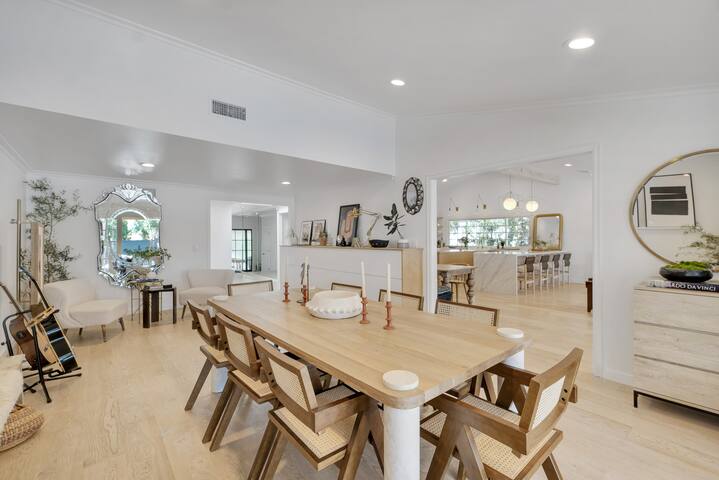 SoCal Designer Vibes Pool Home gallery image 5