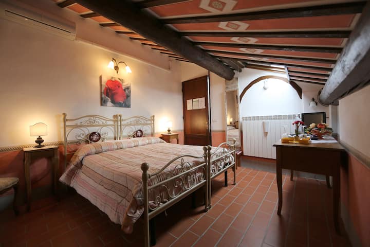 Rossellino® - Economy Suite Externalbath 3rd Floor - San Quirico d’Orcia