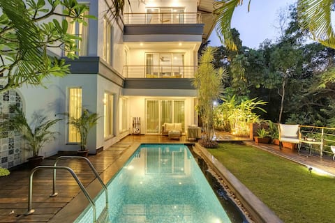 3BHK Private Pool, 1km to Thalassa | Villa Scapes