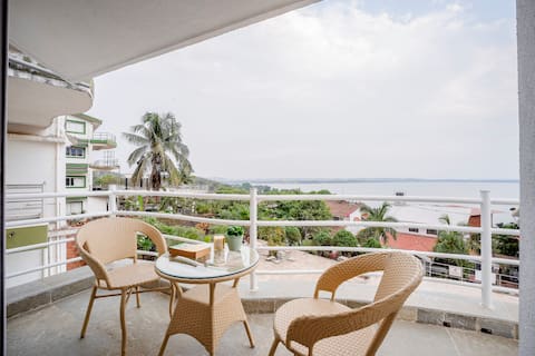 Staymaster Casa Rysa -Sea View 4BHK-5 Star Service