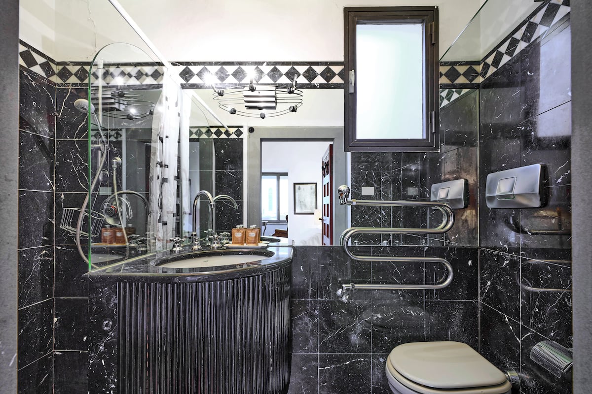 Oltrarno Elegance — 21