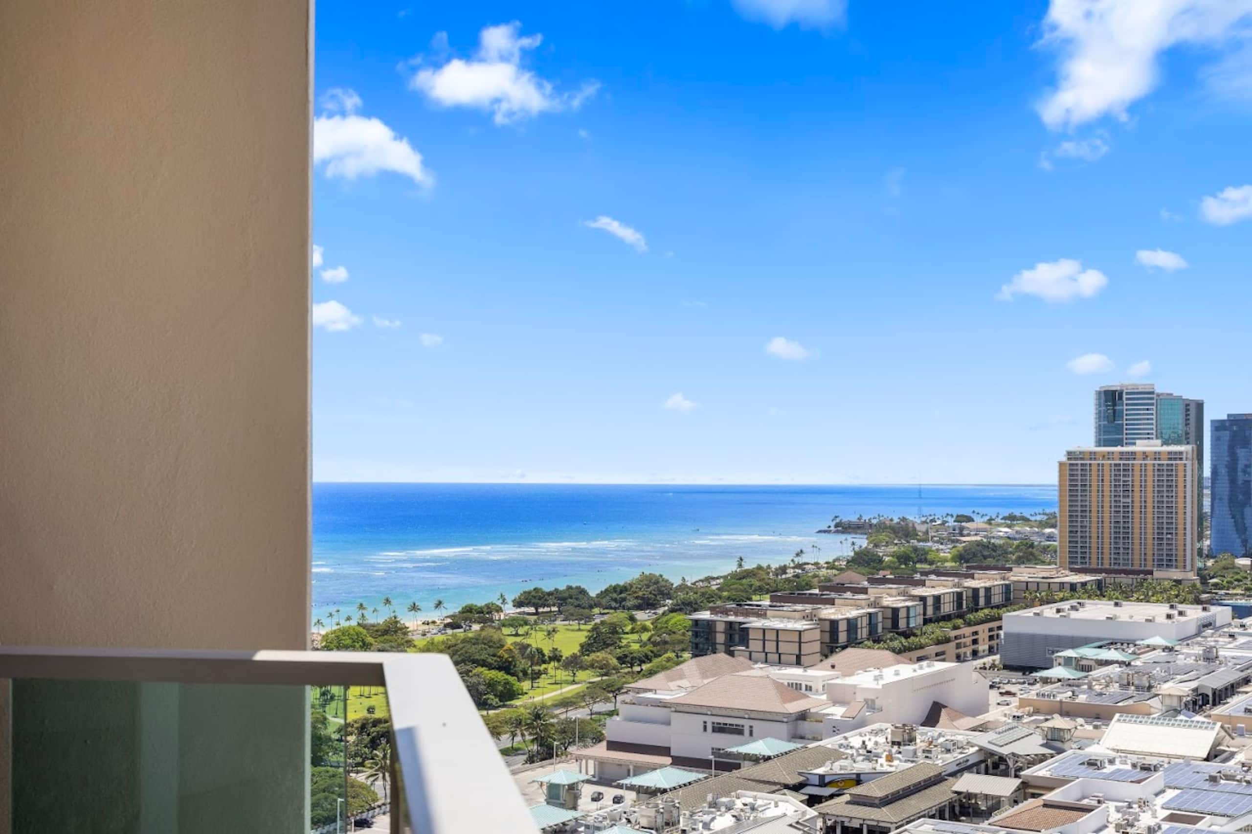 26FL-Ala Moana Premium Double w/City & Ocean Views - Image 25
