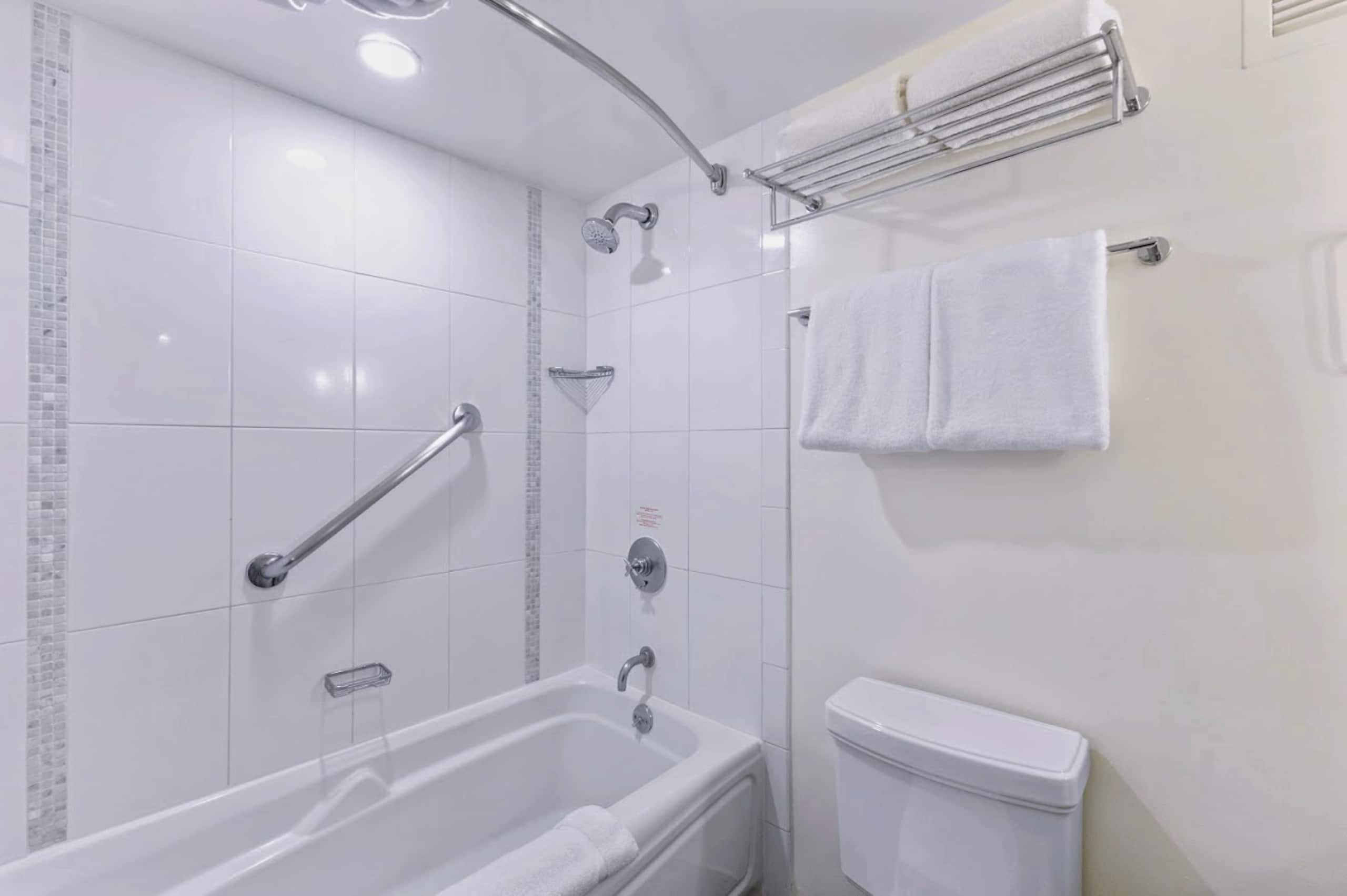 26FL-Ala Moana Premium Double w/City & Ocean Views - Image 19
