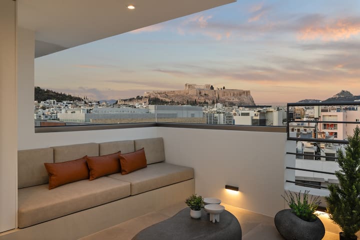 2 Hot Hub * 2 Bdr Ester Acropolis Penthouse