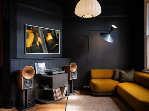 Top performing Airbnb: Ogee Guesthouse in City Of Hobart