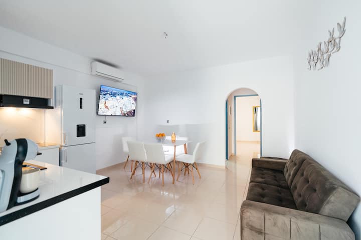 Almond Deluxe Home - Central Fira - Santorini