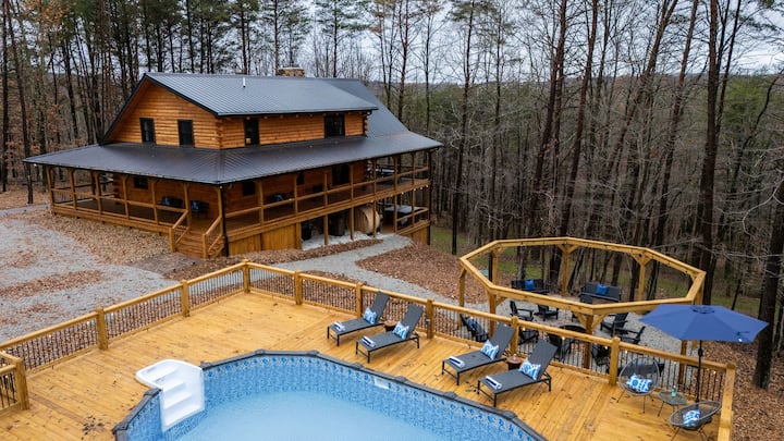 Pickelball Court~Pool~Sauna~Hot Tub~Cold Plunge - Cabins for Rent