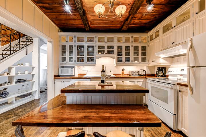 Maison Bélanger-Giroux-Jacuzzi/Vue sur le Fleuve gallery image 5