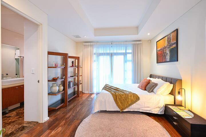 CozyStays Subiaco 3 Bedroom Townhouse gallery image 2