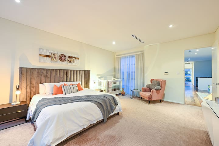 CozyStays Subiaco 3 Bedroom Townhouse
