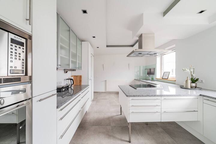 Luxury Living | Central Vienna gallery image 4