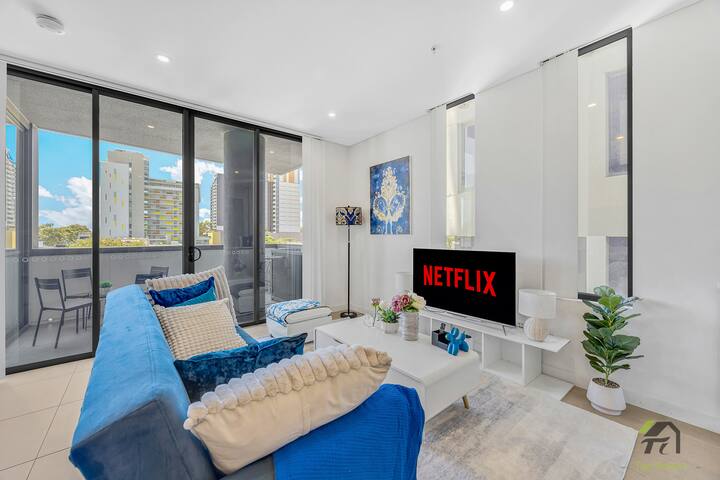 Cozy 2 Bedrooms at Centre of Burwood gallery image 4