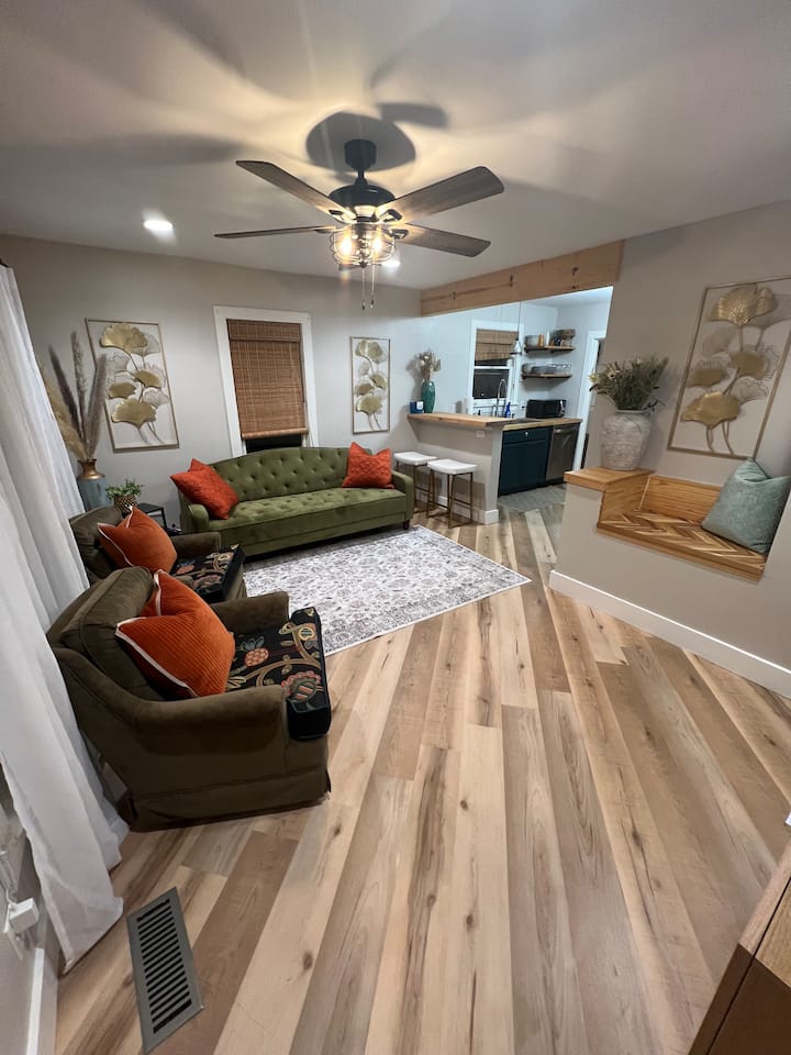 Crystal Cottage - Hot Springs, AR