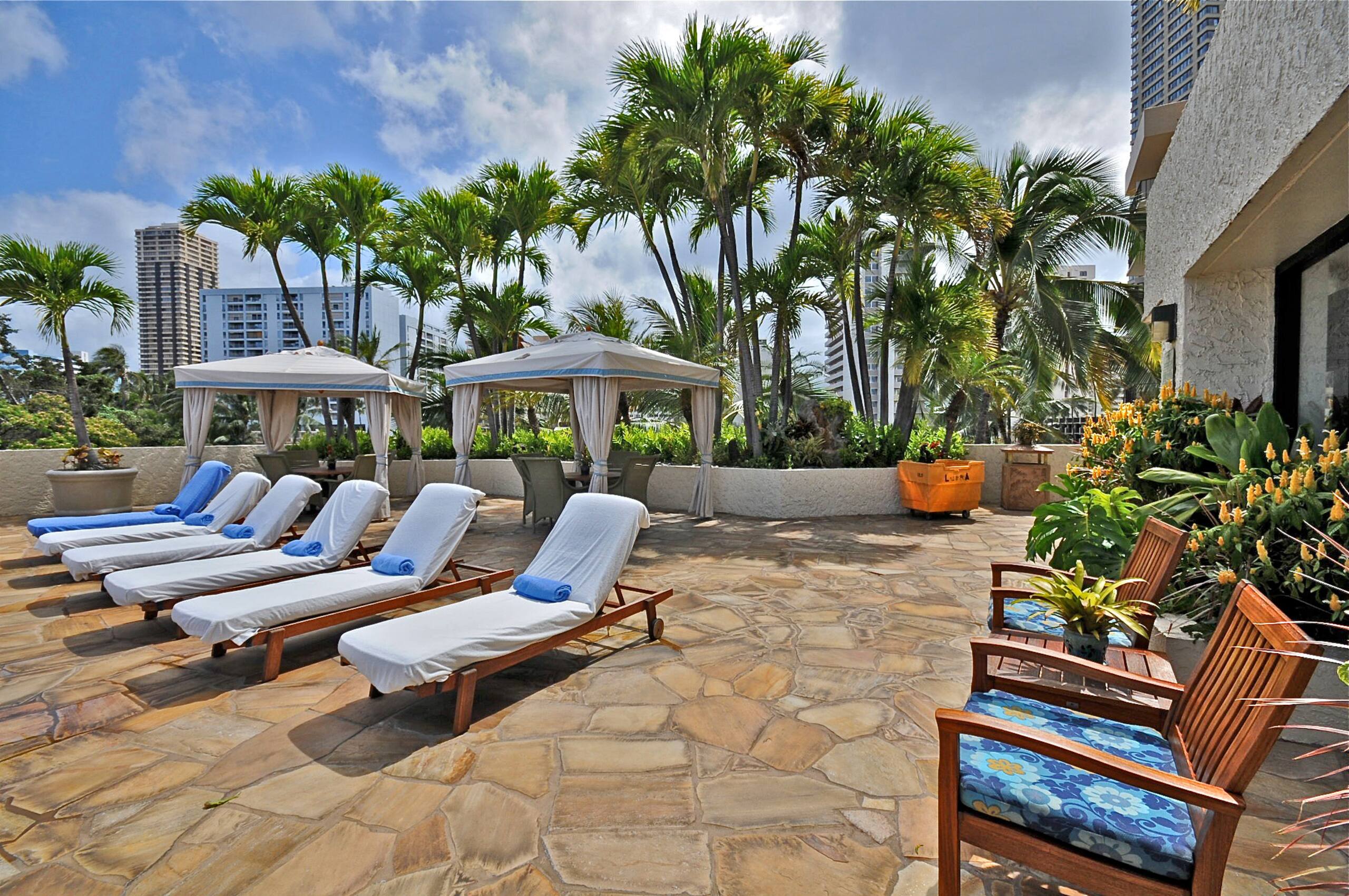 Waikiki Unique Boutique Hotel - Photo 12
