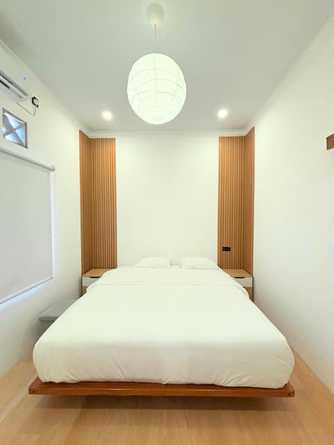 Hikari House Homestay Jogja 3BR I 5 Beds 2 Carport