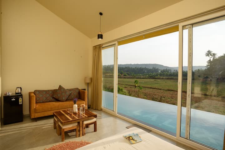 Serene Anjuna Goa Stay | Poolside & Farm Views - Goa