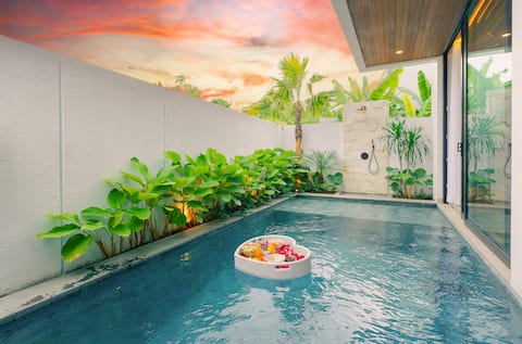 Luxury 3BR Canggu Paradise Villa, Pool, Kids, Fun