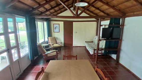 Airbnb con mejor rendimiento: Casa Colón - Spacious and quiet en Departamento Colón