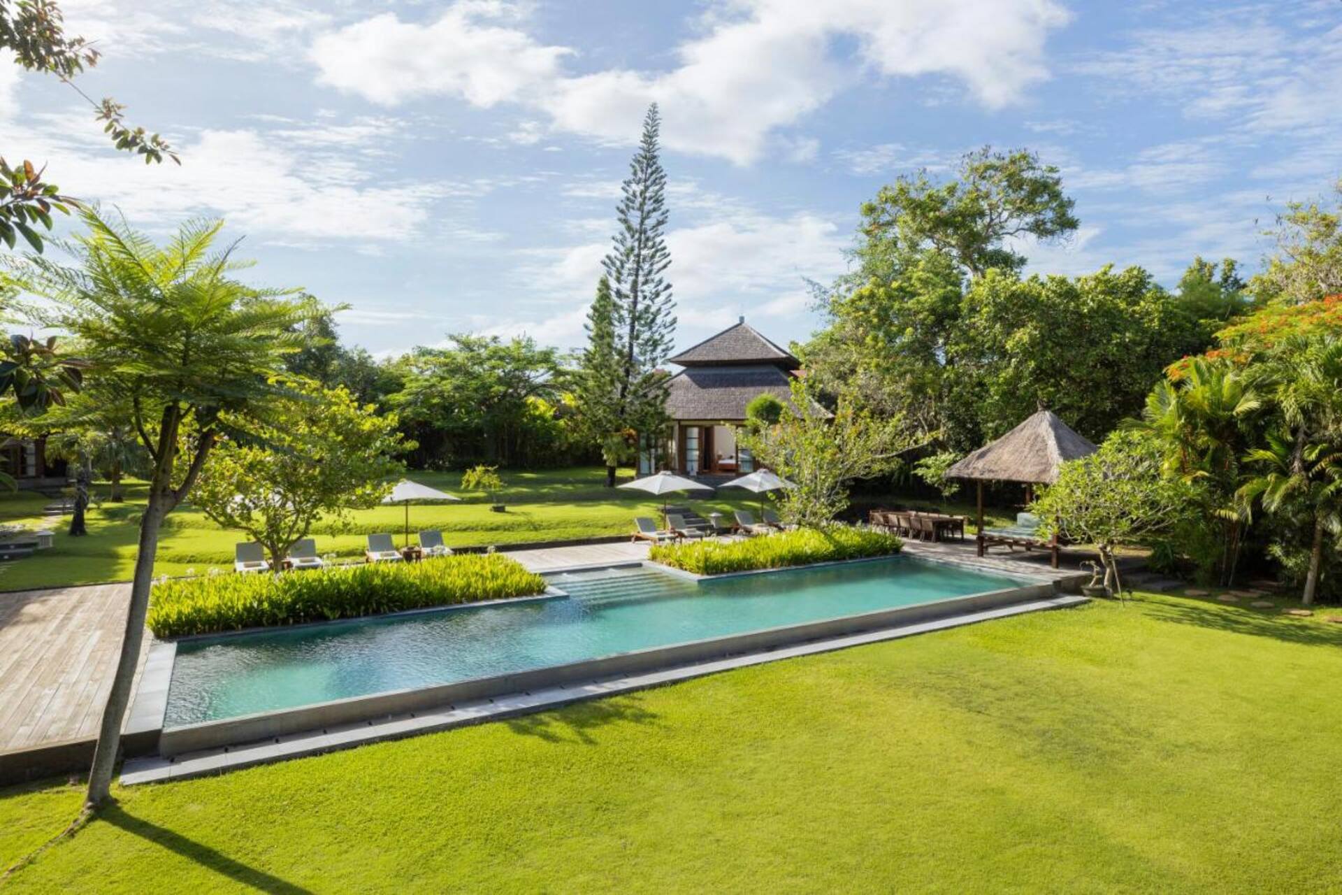 Grand Social Compound Private Villa in Canggu 3