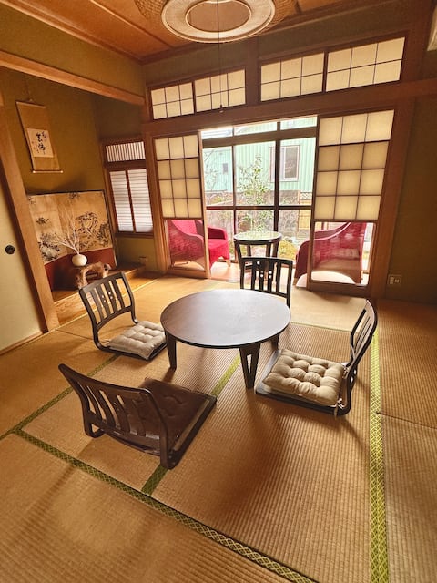 [Fukui and Echizen] Stay in a traditional townhouse