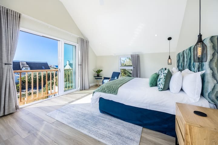 Thalassophile Beach House (6-8 sleeper) gallery image 3