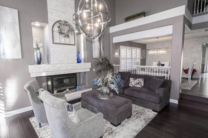 Las Vegas Pool House – Near LV Strip & Airport gallery image 3