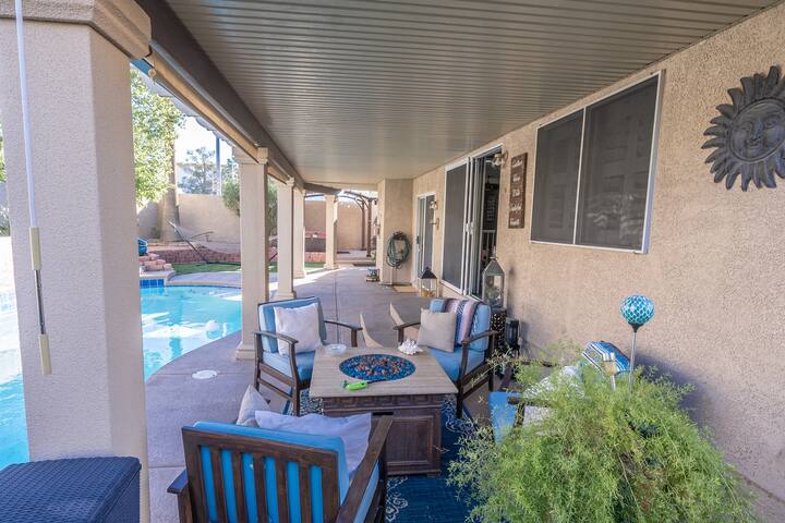 Las Vegas Pool House – Near LV Strip & Airport gallery image 5