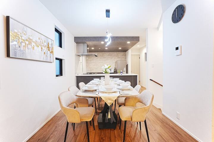 新宿電車4分/アクセス抜群！駅3分/新築戸建120㎡/快適バルコニー/WiFi/最大10名/洗濯乾燥 gallery image 3