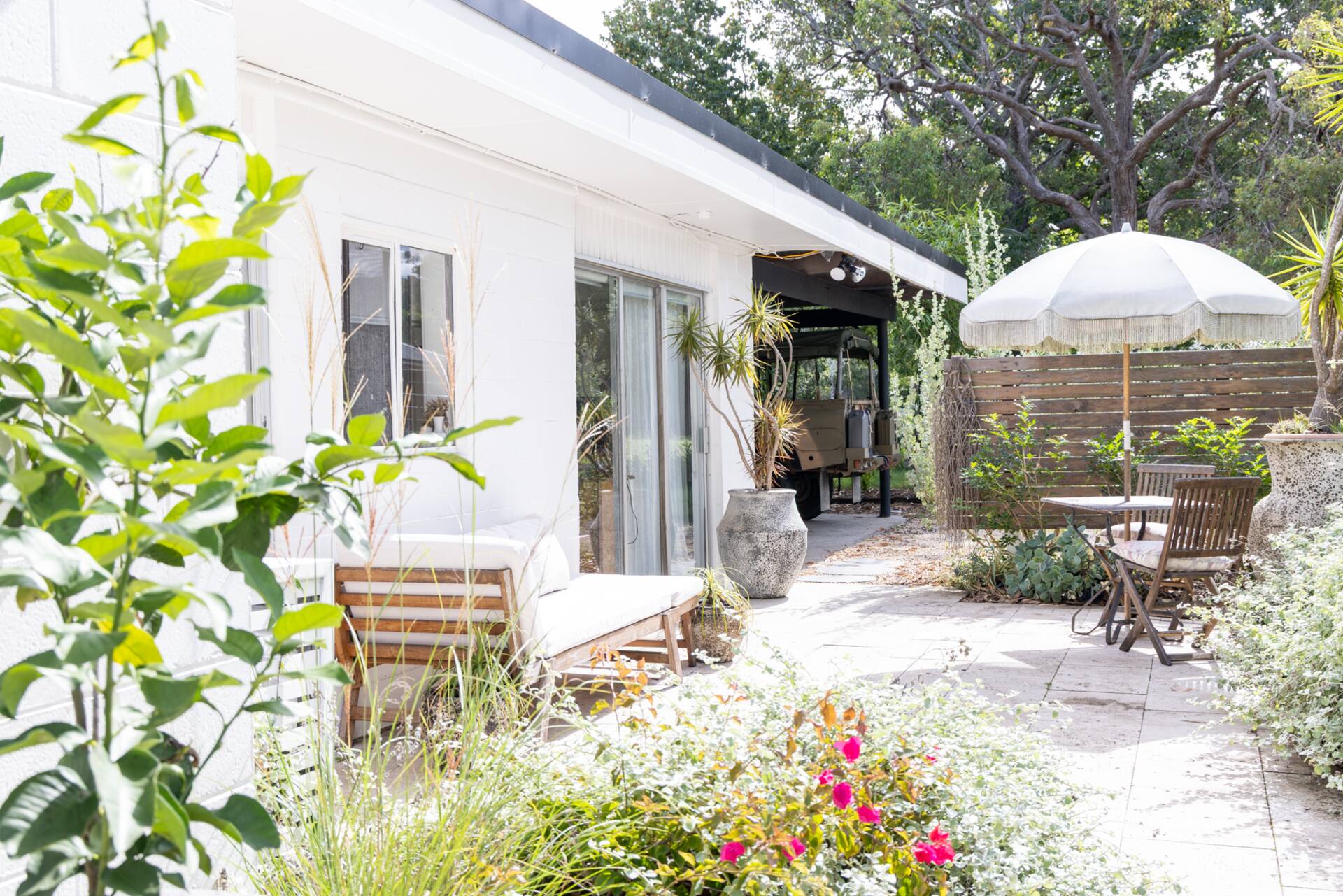 Jungle Farm Studio - Private Quiet Home Near Beach