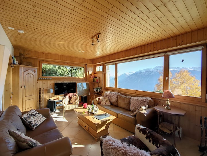Sunny Family Chalet W/ Panoramic Views + Studio - Crans-Montana