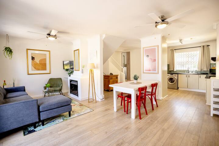 Quiet & Spacious Home in the Heart of Cape Town gallery image 3