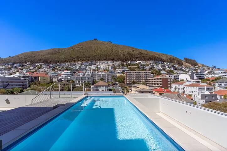 Stylish Green Point Getaway gallery image 3