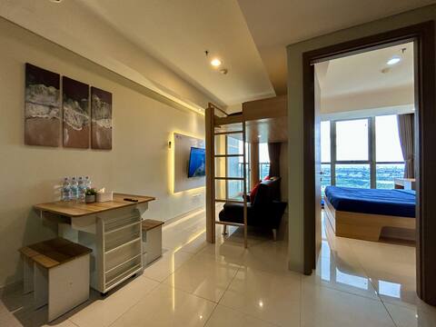 Gold Coast PIK | Modern Family Suites Sunset View