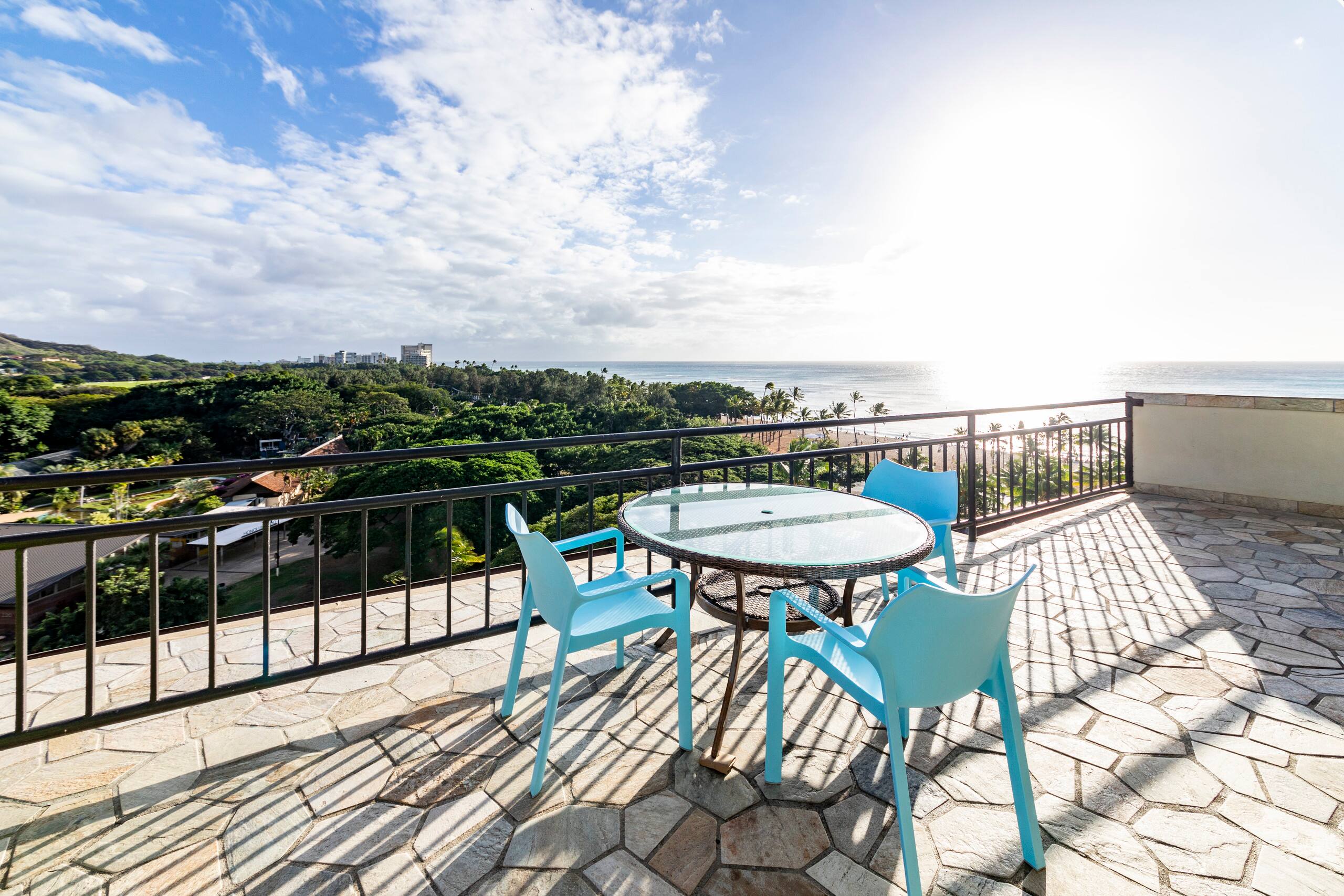 Condo in Honolulu · ★4.7 · Studio · 1 bed · 1 private bath - Image 43